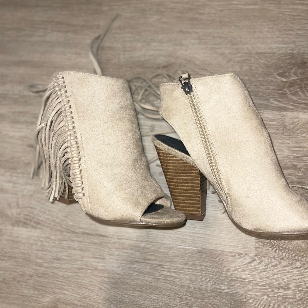 Booties - Picture 4 of 5